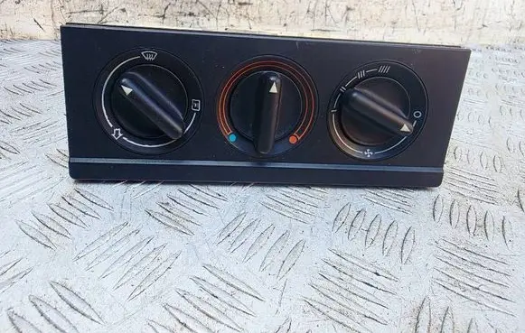 Audi Cabriolet B3 8G Climate control unit 