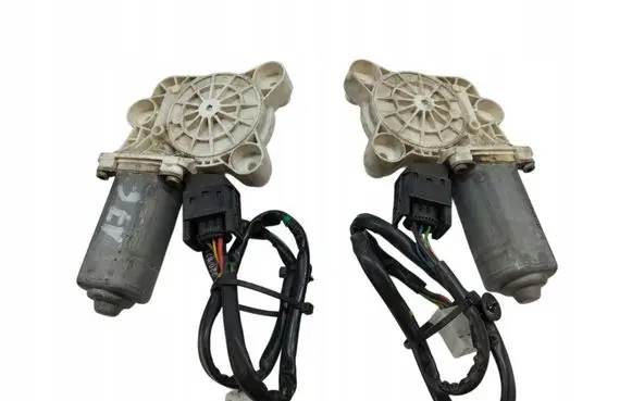 Mercedes-Benz S W220 Front door window regulator motor A2118201842