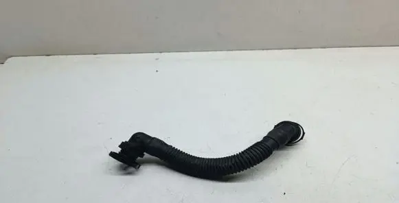 Volkswagen PASSAT CC Breather hose/pipe 03L103493AE