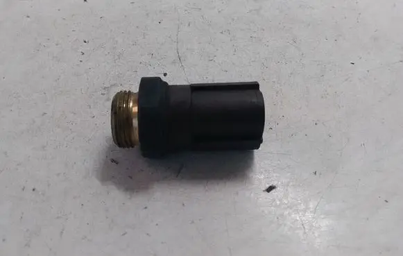 Coolant temperature sensor