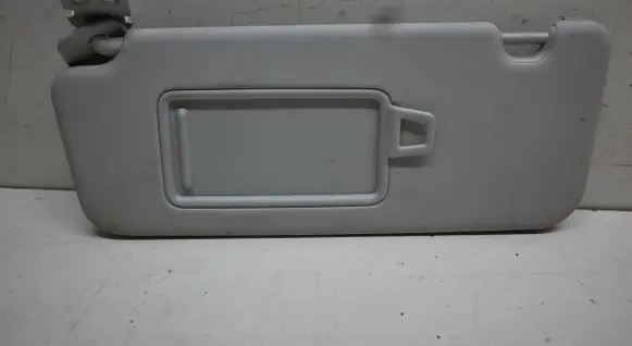 Sun visor