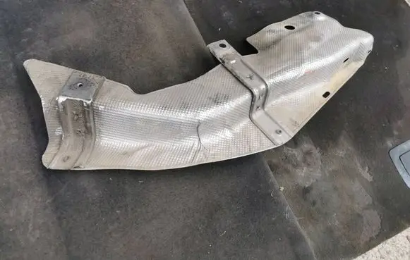 Ford Explorer VI Exhaust heat shield L1MBS113B88 L1MBS113B88AC
