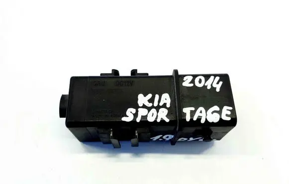 KIA Sportage Glow plug pre-heat relay 368302A100