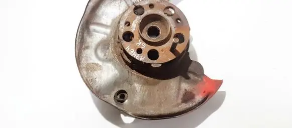 Mercedes-Benz C W203 Rear brake disc plate dust cover 