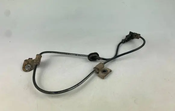 Subaru Outback ABS brake wheel speed sensor 27540AG001