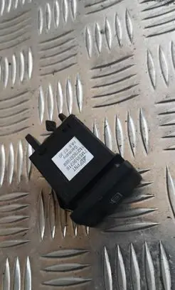 Ford Galaxy Windscreen/window heater switch 7m5959621b