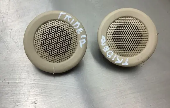 Subaru Tribeca Front door high frequency speaker 86311XA00A