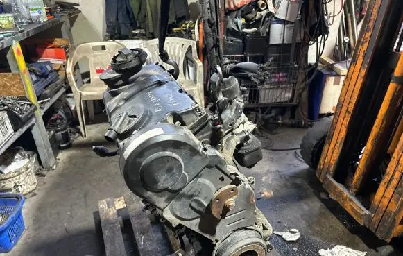 Volkswagen Sharan Engine 03810302AG