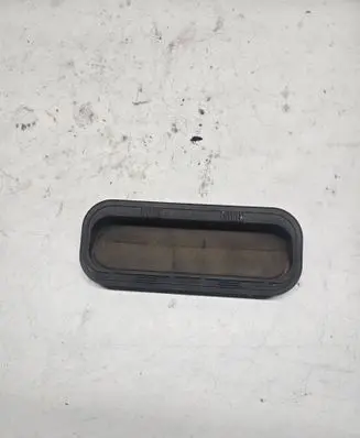 Toyota RAV 4 (XA40) Quarter panel pressure vent 6294012180