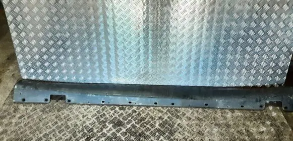 Mercedes-Benz CLS C219 Sill A2196900140