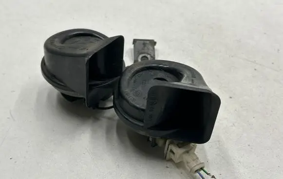 Peugeot 3008 I Horn signal 703881157