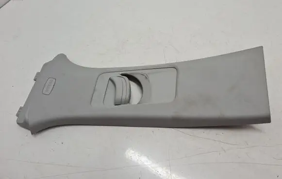 Skoda Fabia Mk3 (NJ) (B) pillar trim (top) 6V0867243