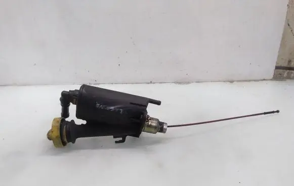 Renault Laguna II Oil fill pipe 8200140763