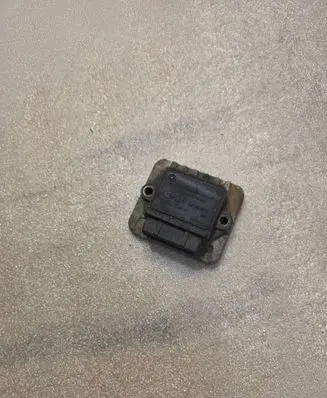 Audi 100 200 5000 C3 Ignition amplifier control unit 191905351b