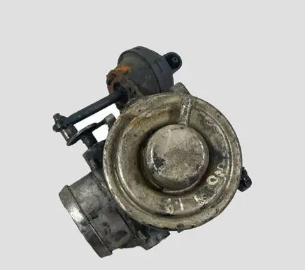 Volkswagen Golf IV EGR valve 038129637