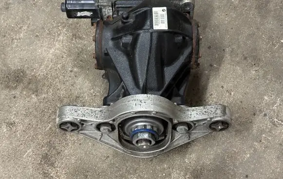 BMW M4 F82 F83 Rear differential 8090473