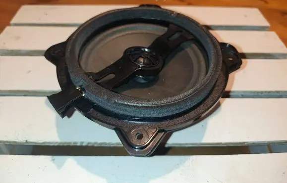 Audi A3 S3 8P Rear door speaker 8H0035411 7606500098