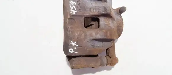 Suzuki Grand Vitara II Front brake caliper