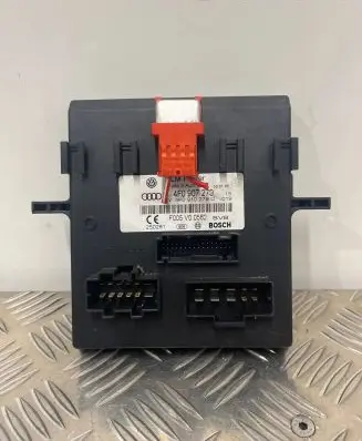 Audi A6 S6 C6 4F Comfort/convenience module 4F0907279 4F0910279D F005V00562