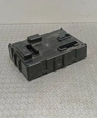 Renault Clio III BSM Control unit 8201054128 00094431 19759041