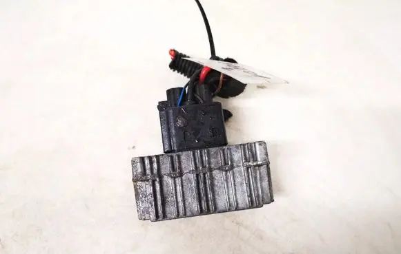 Opel Zafira A Glow plug pre-heat relay 09132691 51299008