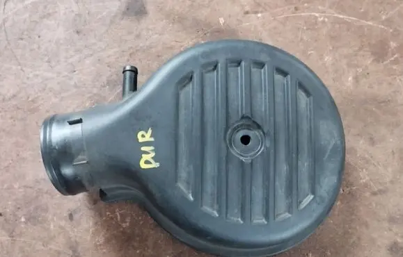 Dodge Durango I Air filter box