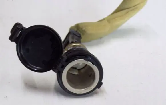 Nissan X-Trail T30 12 V Socket (rear) 3225hgre12