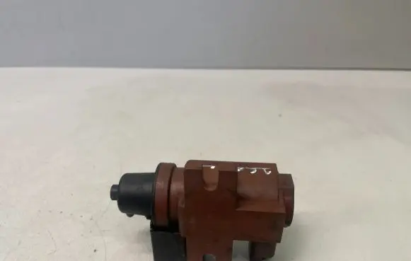 Ford Galaxy Turbo solenoid valve 6G9Q9E882CB 70177102