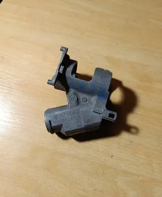 Volkswagen Golf II Ignition lock 357905851