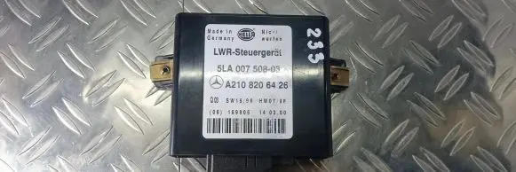 Mercedes-Benz E W210 Light module LCM A2108206426