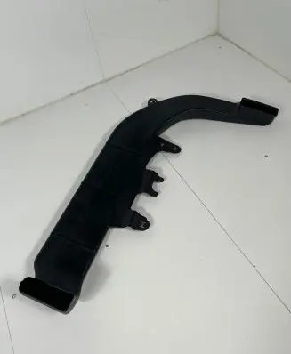BMW iX Cabin air duct channel 7947986