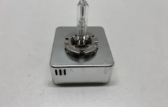 Audi Q3 8U Xenon bulb 8W0941235 8W0941235A D5S