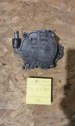 Volkswagen PASSAT B7 Vacuum pump 03L145100