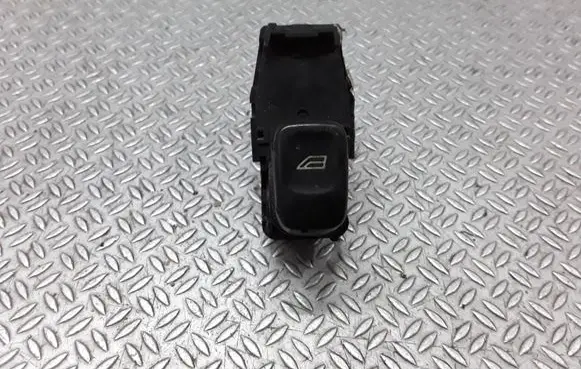 Volvo S60 Electric window control switch 8685288