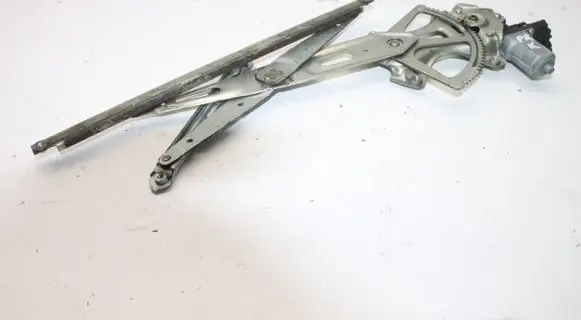 Toyota Prius (XW20) Front door electric window regulator 8572035140