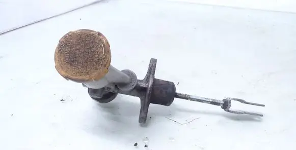 Subaru Legacy Clutch master cylinder