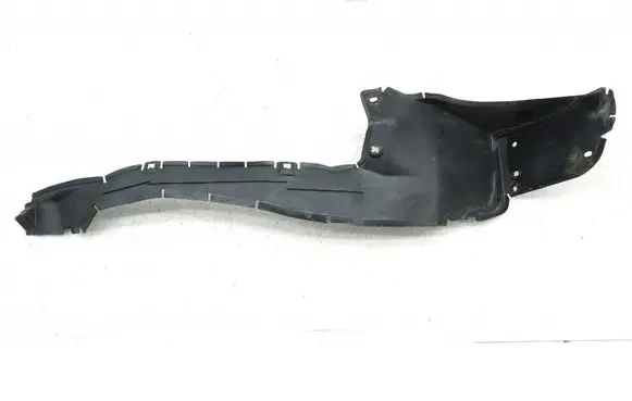 Front wheel arch liner splash guards