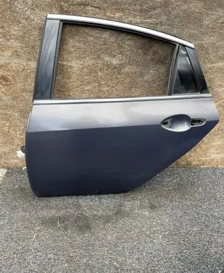 Mazda 6 Rear door