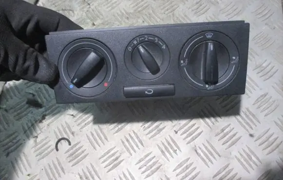 Volkswagen Lupo Climate control unit 1J0819045F 657836A11 901511200000