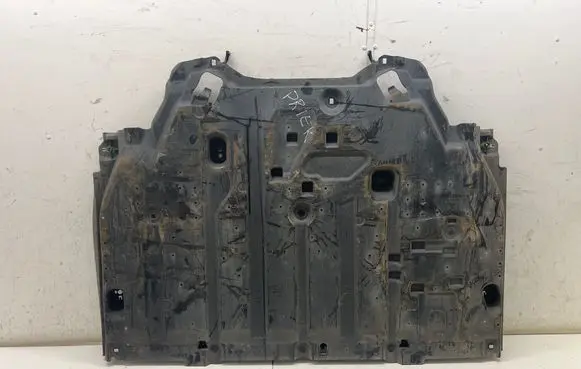 Opel Corsa F Engine splash shield/under tray 9847060580