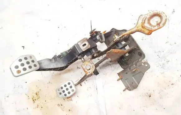 Citroen C4 I Clutch pedal 96538767vv