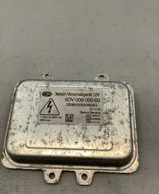 Volkswagen Tiguan Headlight ballast module Xenon 5DV009000