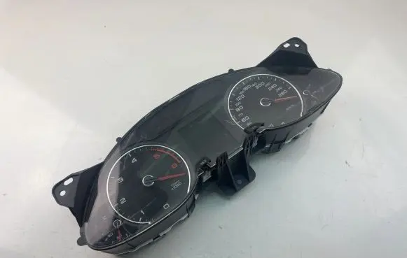 Audi A4 S4 B8 8K Speedometer (instrument cluster) 8K0920932
