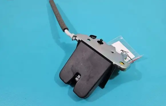 Skoda Karoq Tailgate/trunk/boot lock/catch/latch 81A827506128 IMPRK1394059