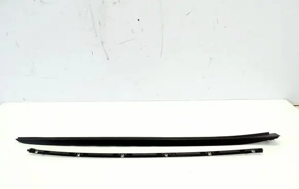 KIA Ceed Windshield trim 86134J7000 86142J7000