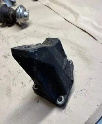 Audi A6 S6 C4 4A Gearbox mounting bracket 4A0399113E