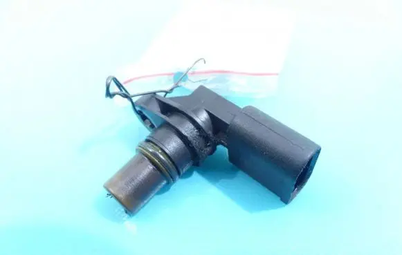 Audi A8 S8 D3 4E Camshaft position sensor 06E905163EF IMPRK1149734