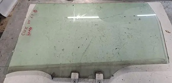 Honda Accord Sliding door window/glass 114KW