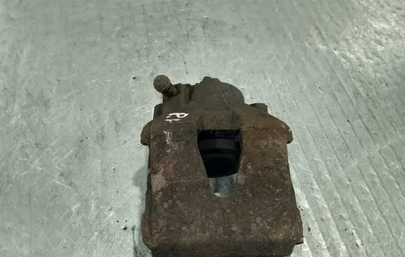 Skoda Fabia Mk2 (5J) Front brake caliper
