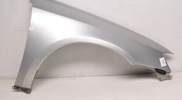 Subaru Legacy Front mudguard 